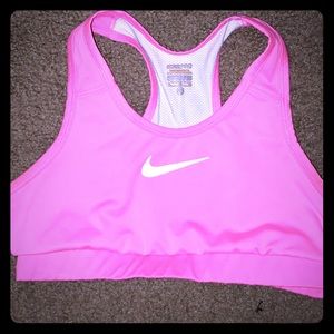 pink nike sports bra